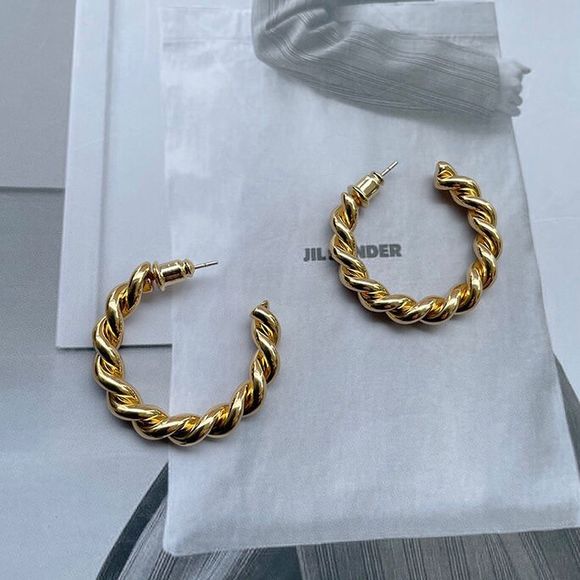 18K Thick Gold Plated Faye Rope Twist C Hoops Earrings - Picture 6 of 6